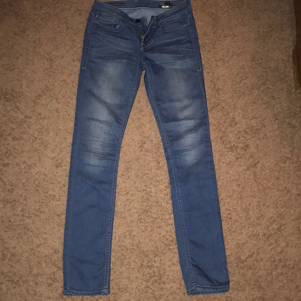 Great condition William Rast skinny jeans